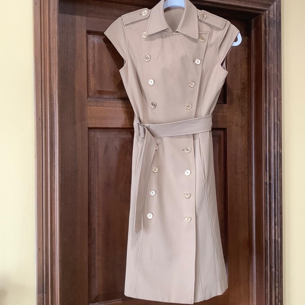 Calvin Klein| tan dress| size 2| knee high